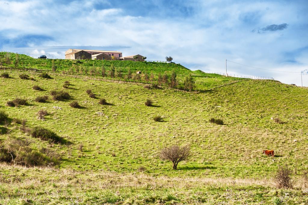 Agriturismo Case Tabarani Collesano Exterior photo